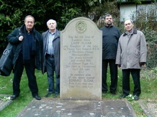 Kopelmann Trio visiting Elgar's grave in Malvern